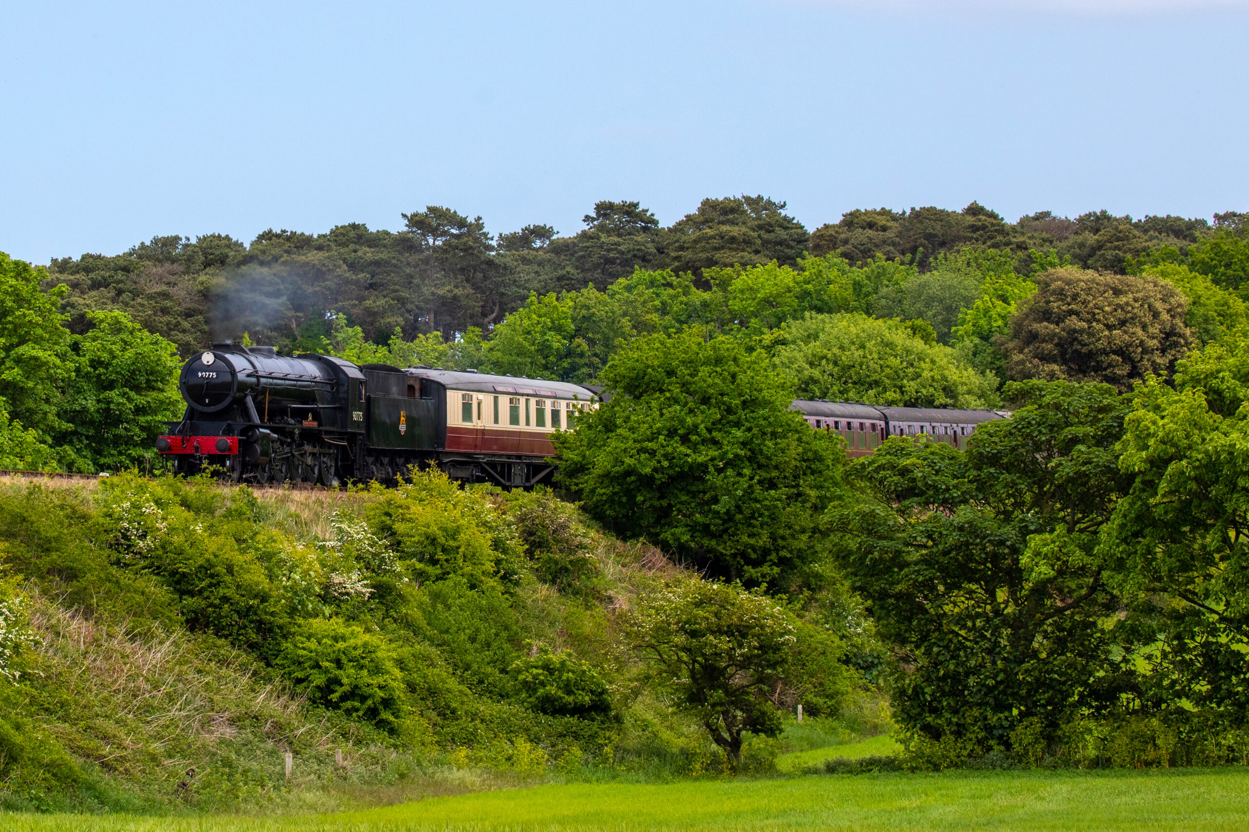 North Norfolk Railway - Stay at Sedgeford Hall This Spring